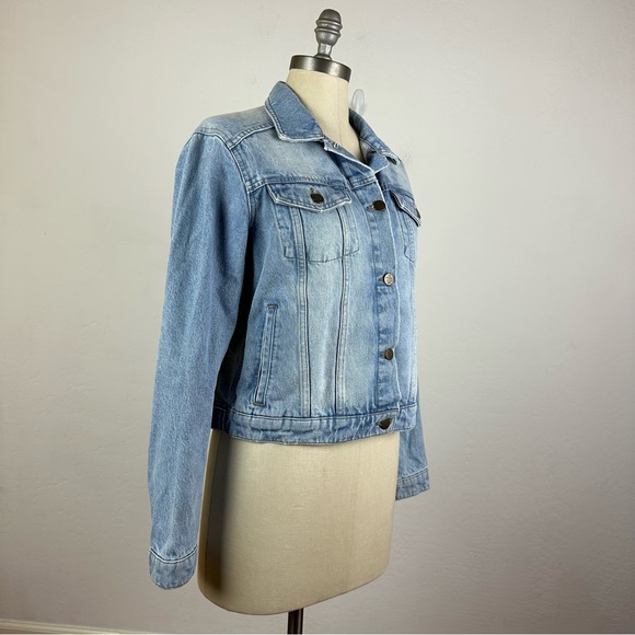 Marine Layer Casual Denim Jacket - Picture 2 of 8